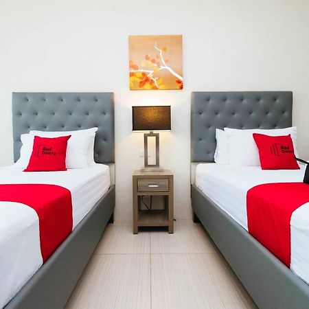Reddoorz Premium @ Sampaloc Makati Hotell Makati City Eksteriør bilde