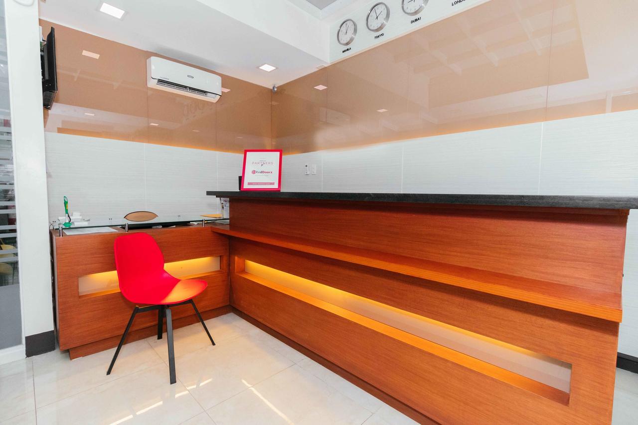 Reddoorz Premium @ Sampaloc Makati Hotell Makati City Eksteriør bilde