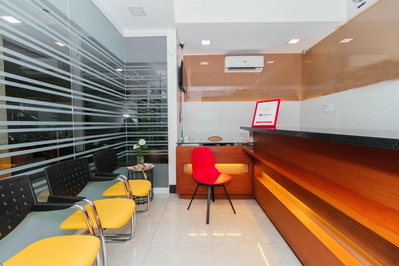 Reddoorz Premium @ Sampaloc Makati Hotell Makati City Eksteriør bilde