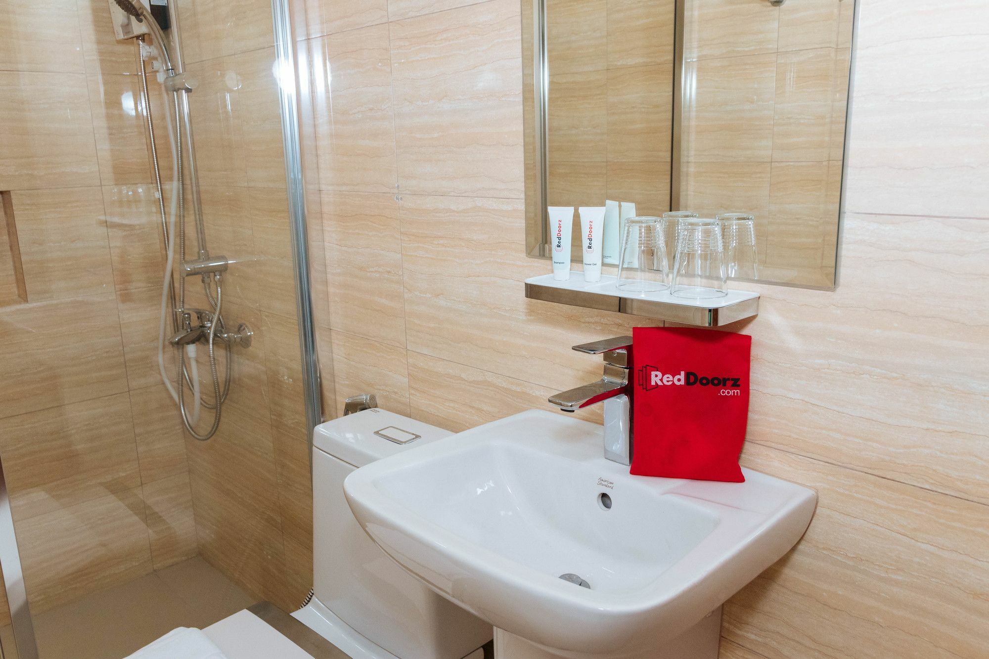 Reddoorz Premium @ Sampaloc Makati Hotell Makati City Eksteriør bilde