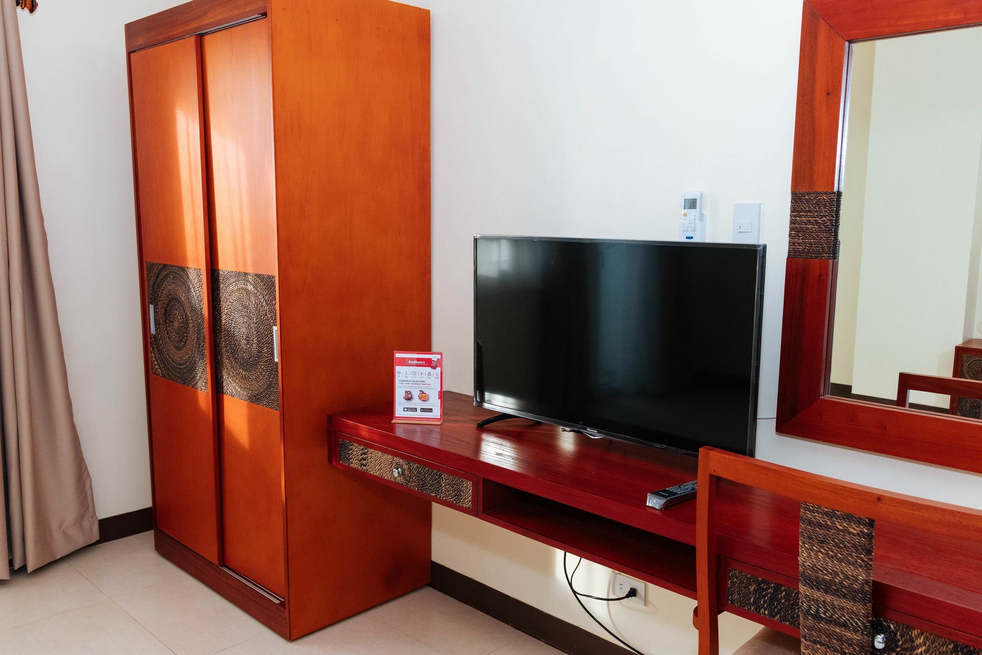 Reddoorz Premium @ Sampaloc Makati Hotell Makati City Eksteriør bilde